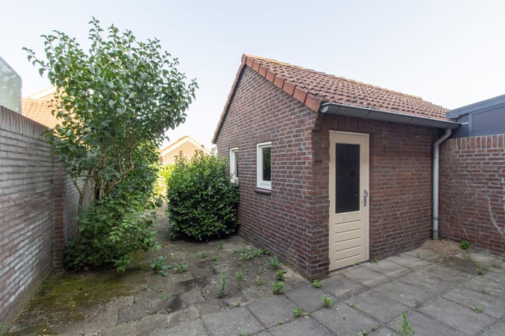 Photo 17 of Prins Hendrikstraat 41