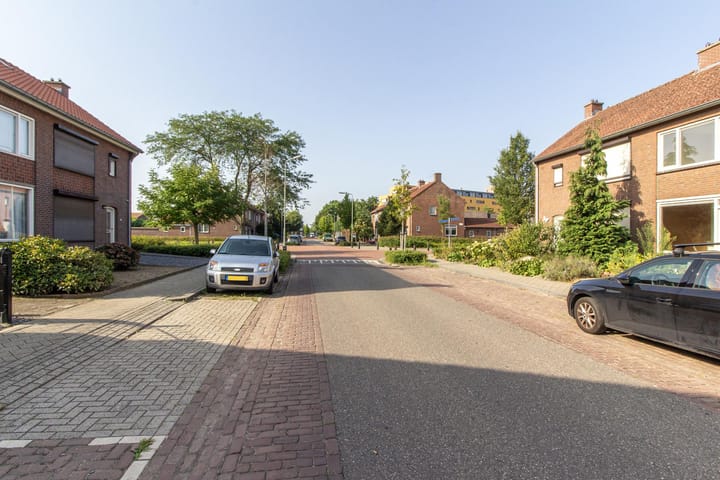 Photo 24 of Prins Hendrikstraat 41