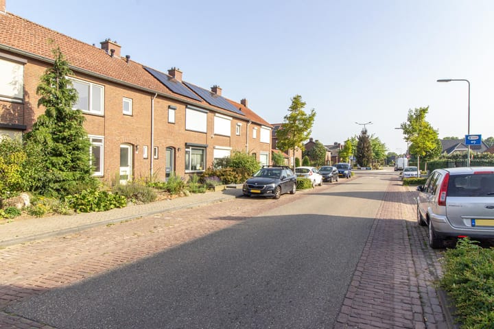 Photo 23 of Prins Hendrikstraat 41