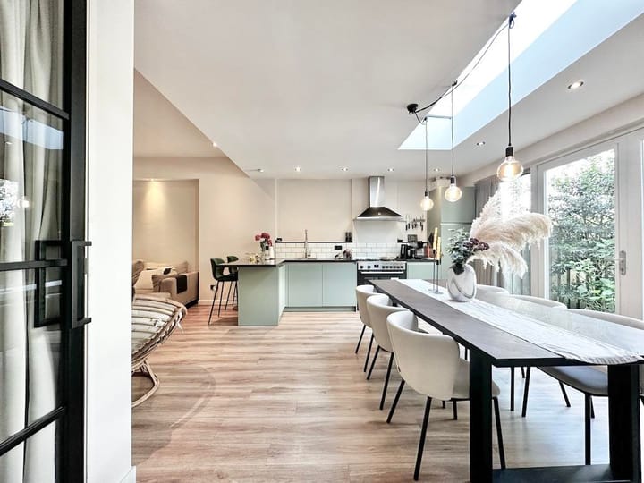 Photo 5 of Lutmastraat 33-H