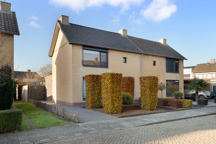 Foto 7 van Veldstraat 15