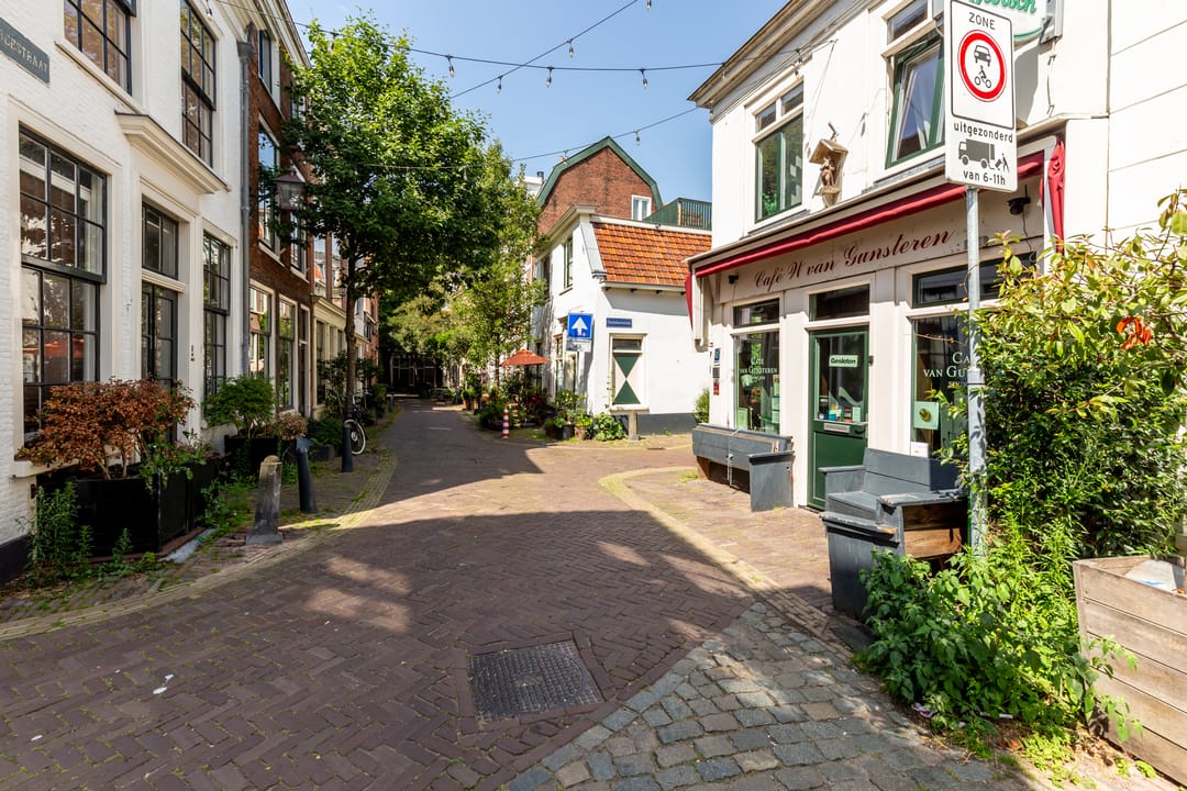 Photo 17 of Gierstraat 72