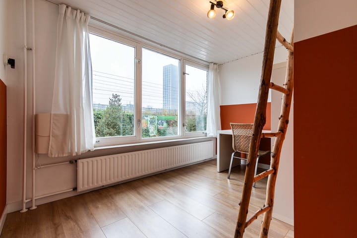 Foto 28 van Alleenhouderstraat 63