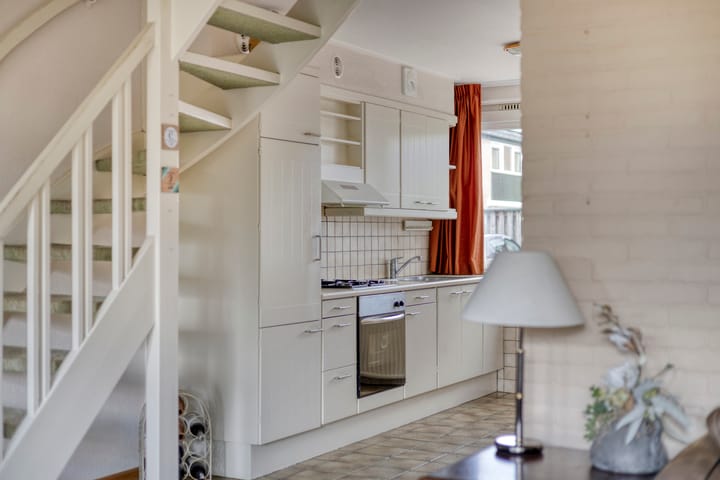 Foto 15 van Meester De Wolfplein 6