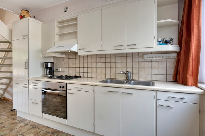 Foto 16 van Meester De Wolfplein 6