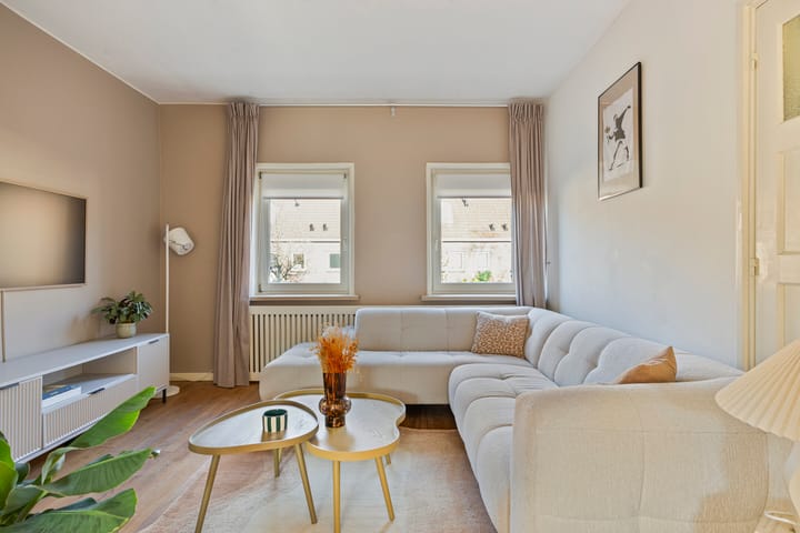 Photo 6 of Petrus Dondersstraat 108