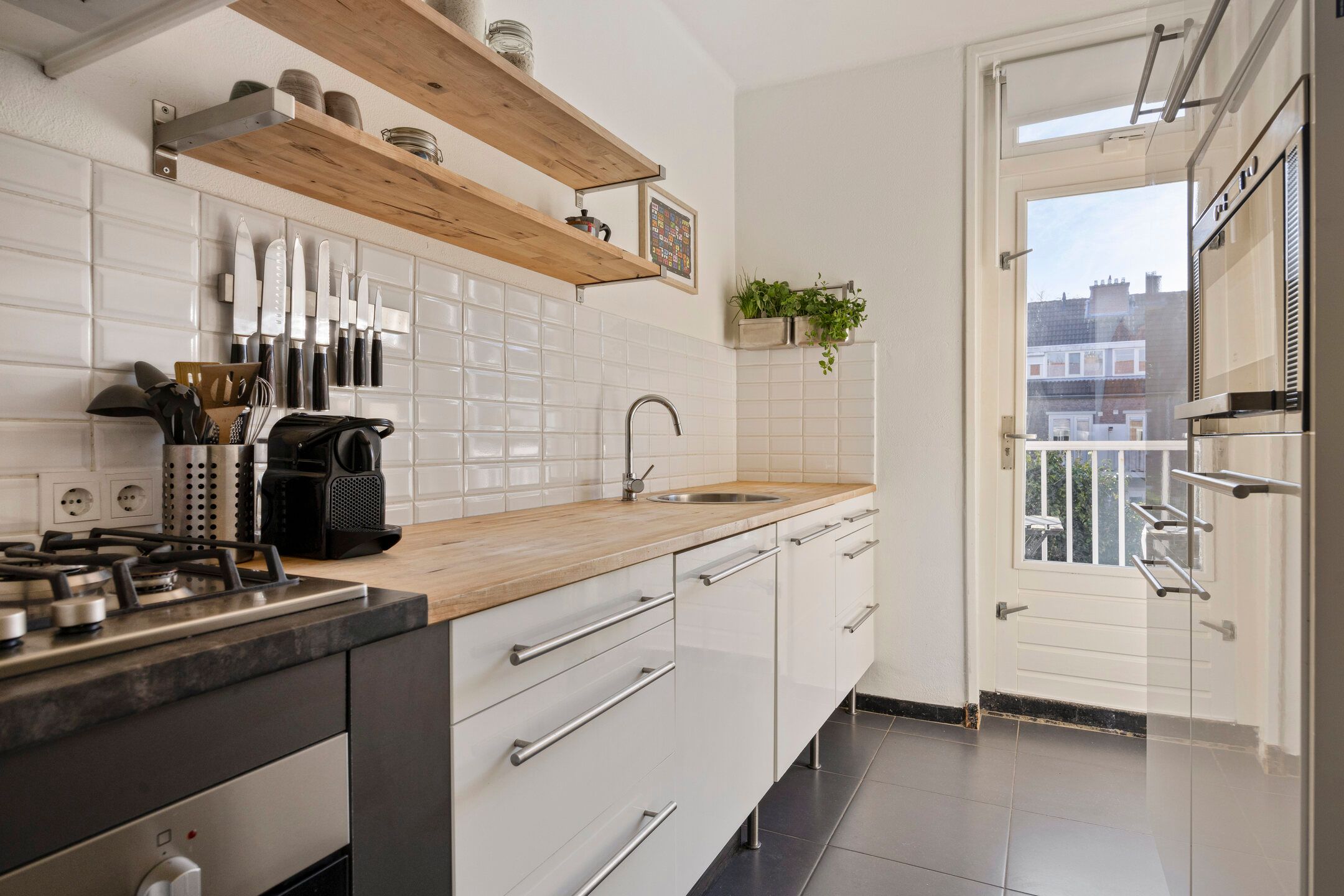 Foto 12 van Petrus Dondersstraat 108