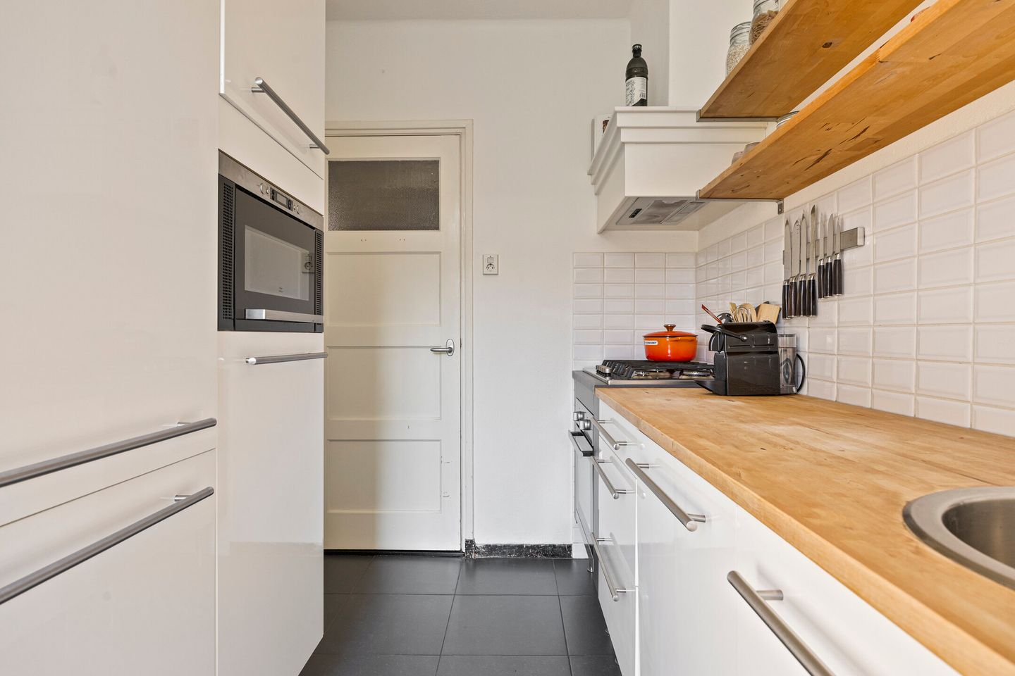 Foto 14 van Petrus Dondersstraat 108