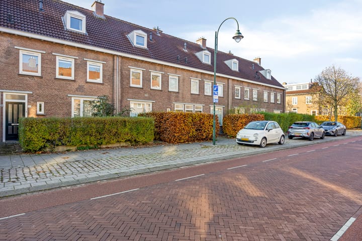 Photo 35 of Petrus Dondersstraat 108