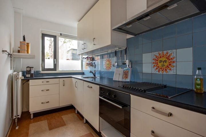 Photo 4 of Oeverwallaan 41