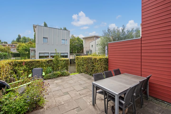 Photo 11 of Oeverwallaan 41