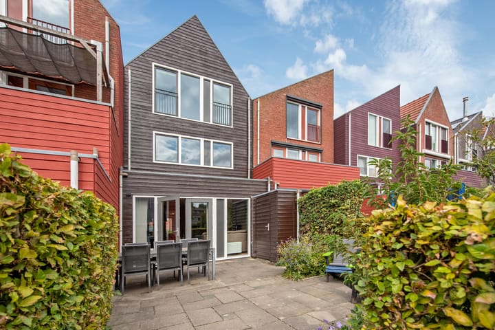 Photo 13 of Oeverwallaan 41