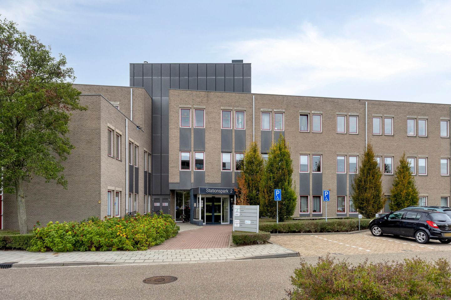 Bekijk foto 3 van Stationspark 2