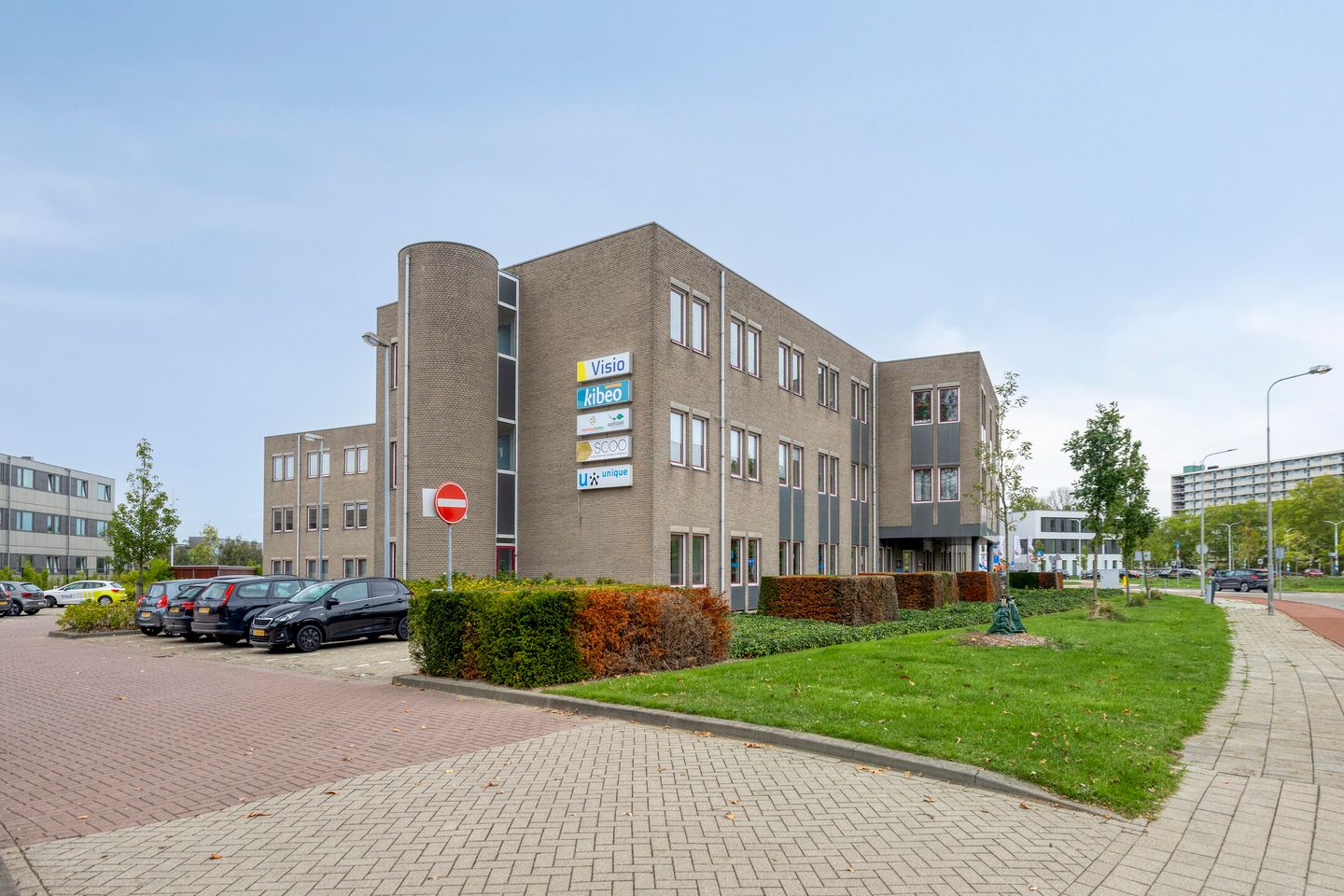 Bekijk foto 4 van Stationspark 2