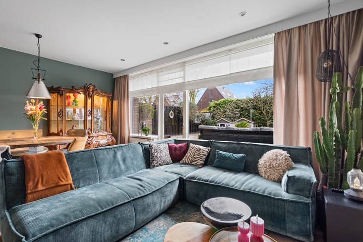 Photo 6 of Burgemeester Haefkensstraat 13