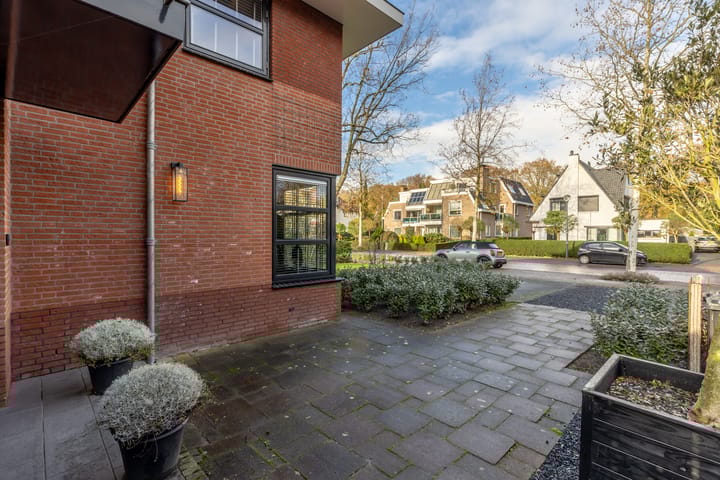 Foto 9 van Stationsweg 57