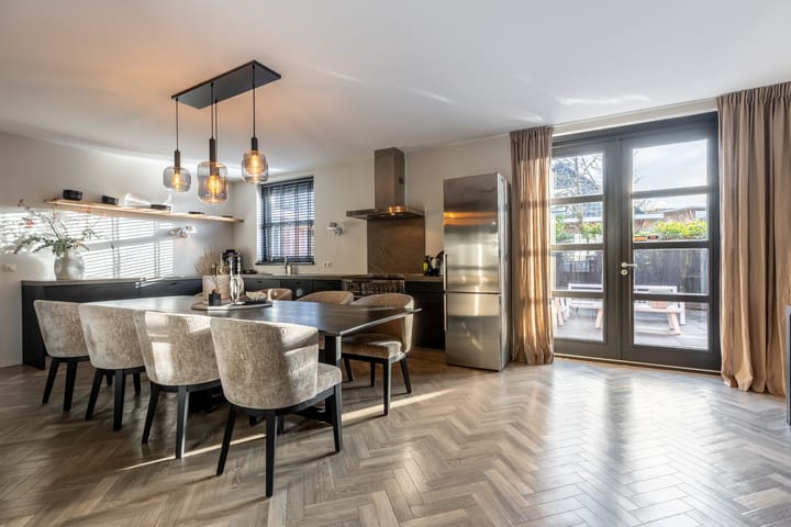 Foto 21 van Stationsweg 57