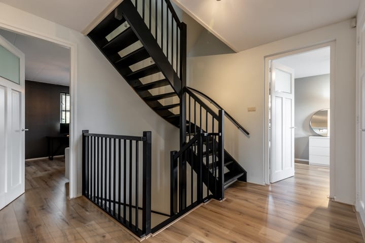 Foto 46 van Stationsweg 57