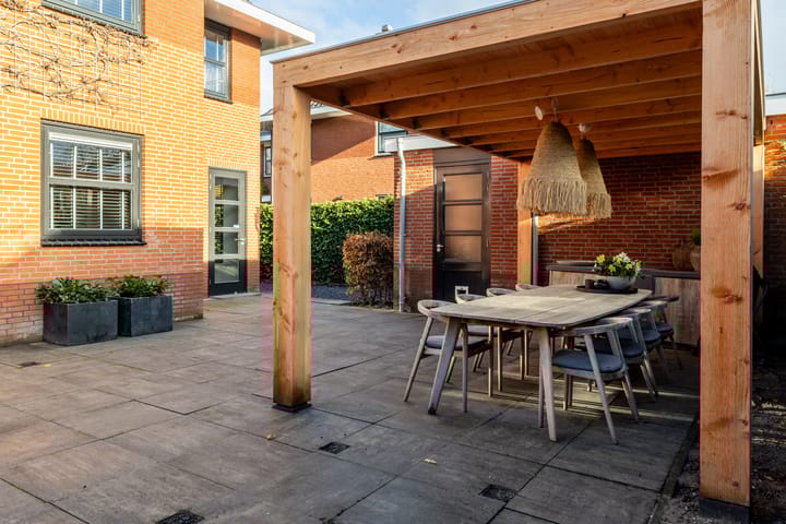 Foto 50 van Stationsweg 57