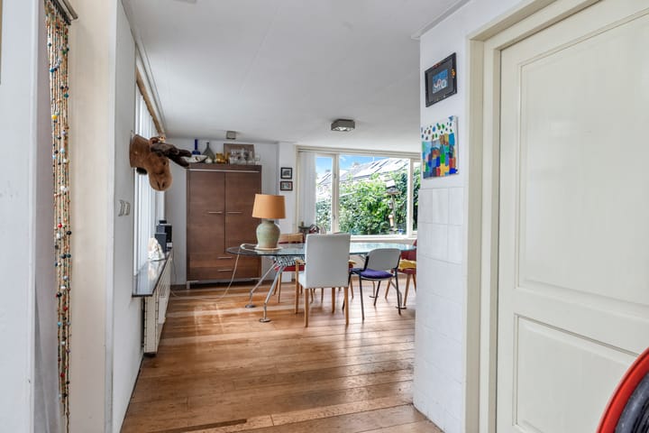 Photo 3 of Esdoornlaan 18