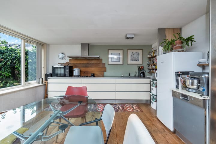 Photo 4 of Esdoornlaan 18