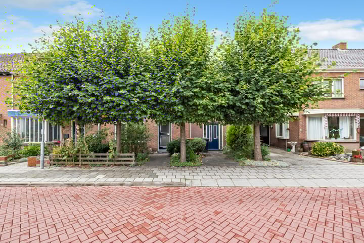 Photo 6 of Esdoornlaan 18