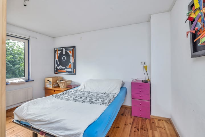 Photo 23 of Esdoornlaan 18