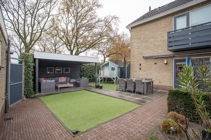 Photo 2 of Wijnruitstraat 7