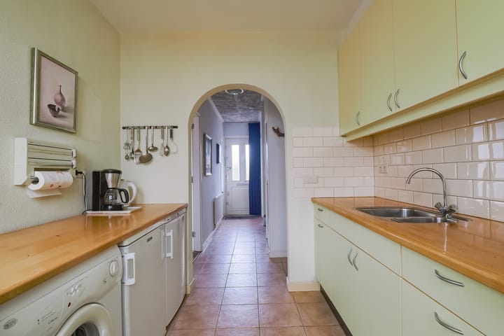 Photo 20 of Hellemastraat 7