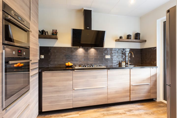 Photo 2 of Operettestraat 28