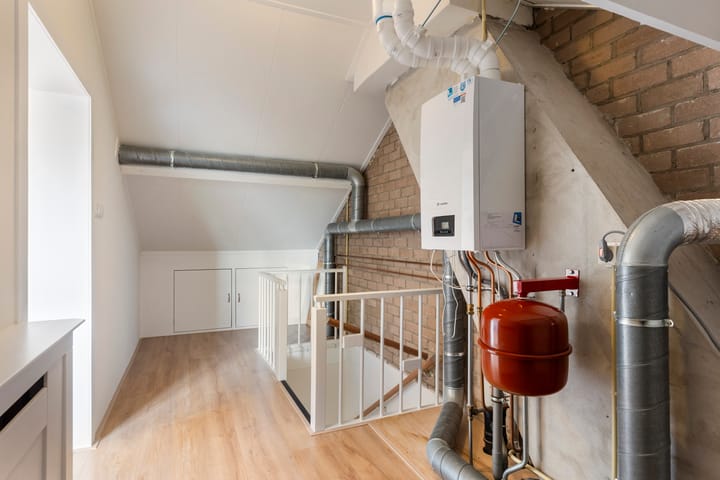 Photo 41 of Operettestraat 28