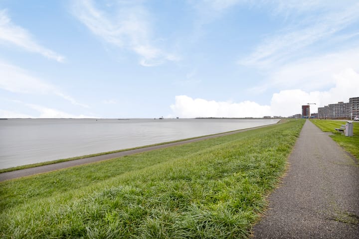 Photo 34 of Churchilllaan 456