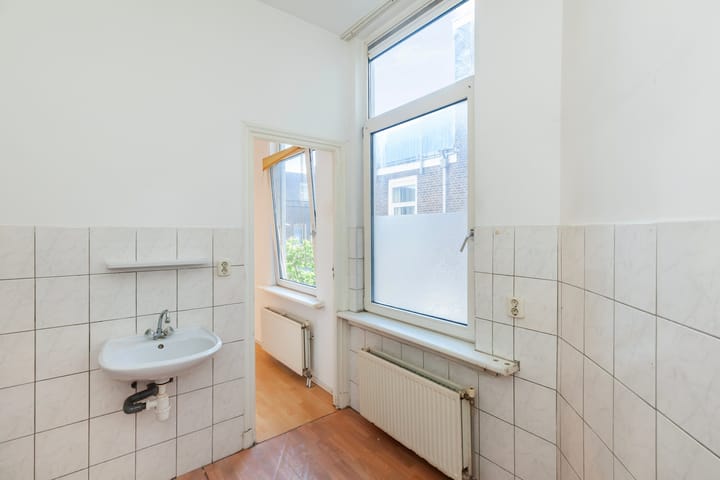 Foto 21 van Van de Veldestraat 68