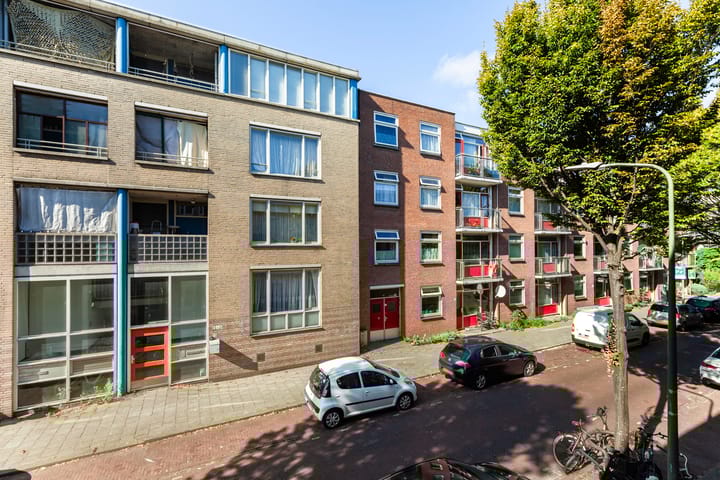 Foto 30 van Van de Veldestraat 68