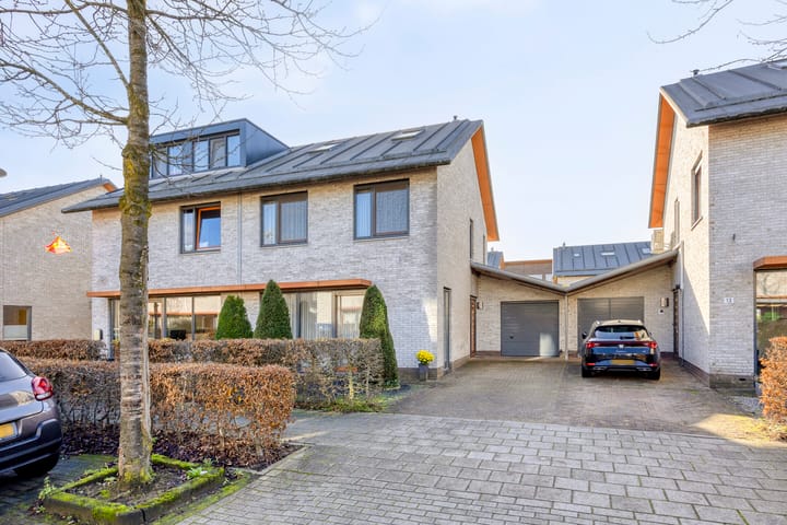 Photo 1 of Abraham Teerlinkstraat 11