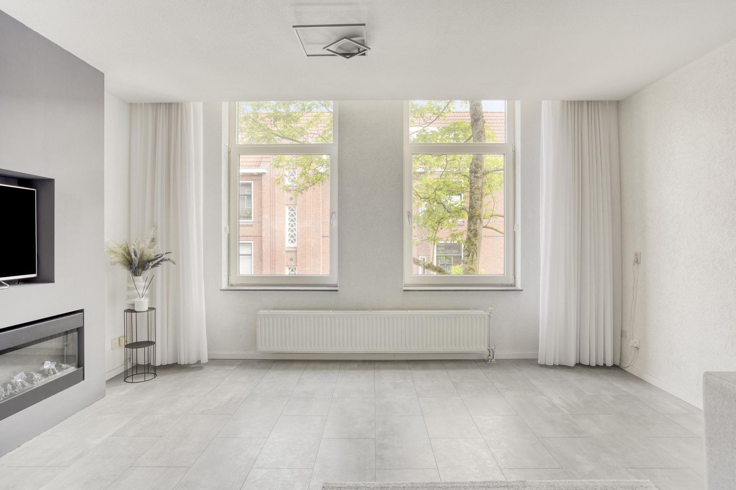 Photo 4 of Essenburgstraat 38-A