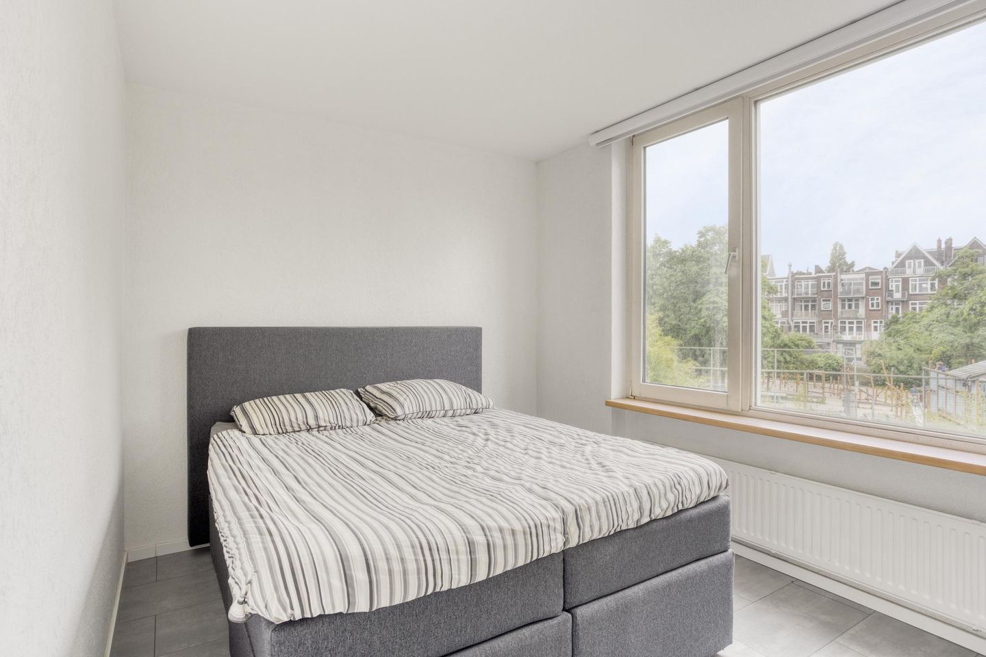 Photo 14 of Essenburgstraat 38-A