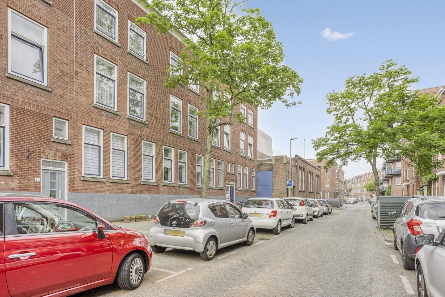 Photo 19 of Essenburgstraat 38-A