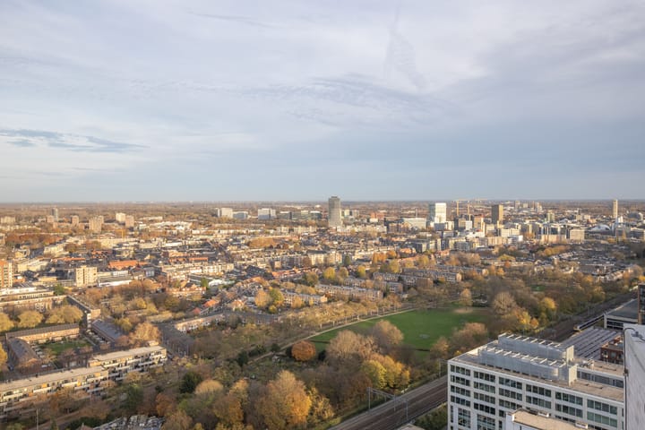 Photo 21 of Machinekamerplein 32-327