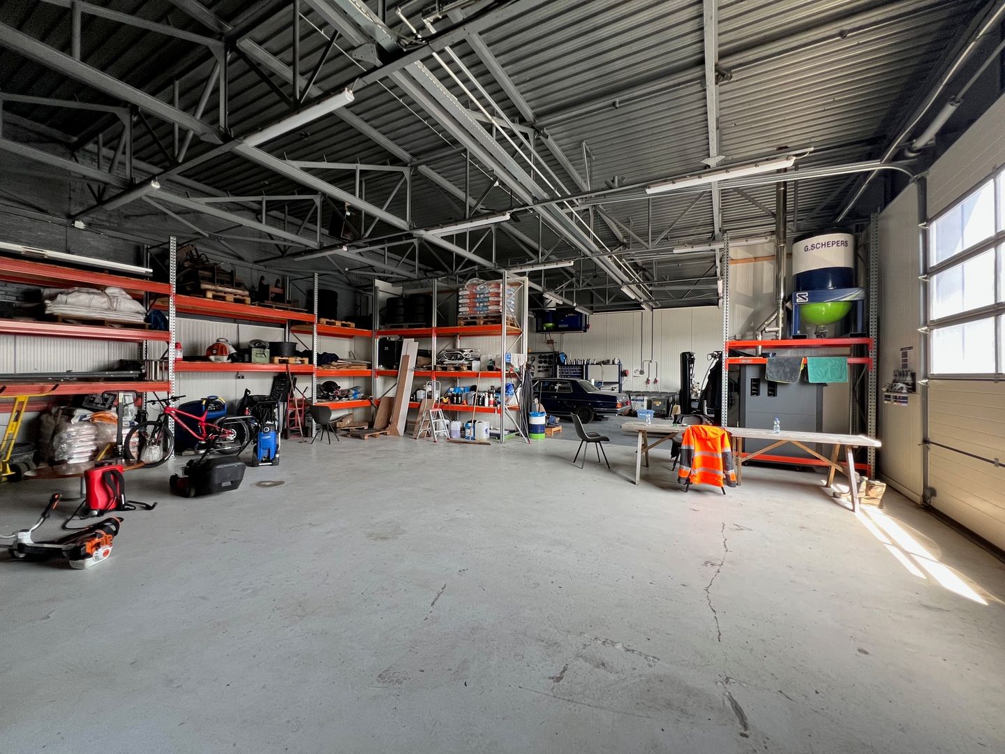 View photo 4 of Matena 1