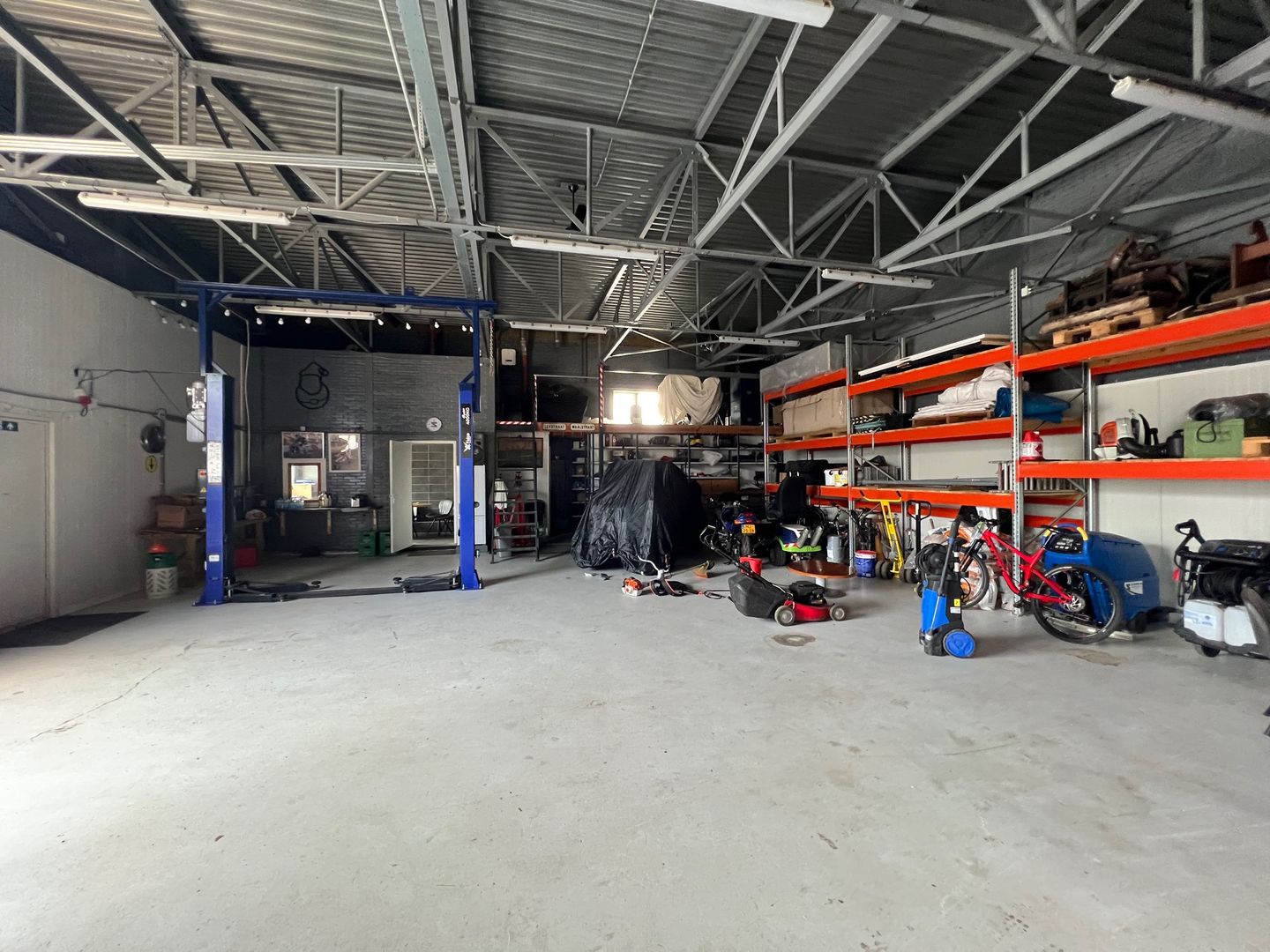 Bekijk foto 5 van Matena 1