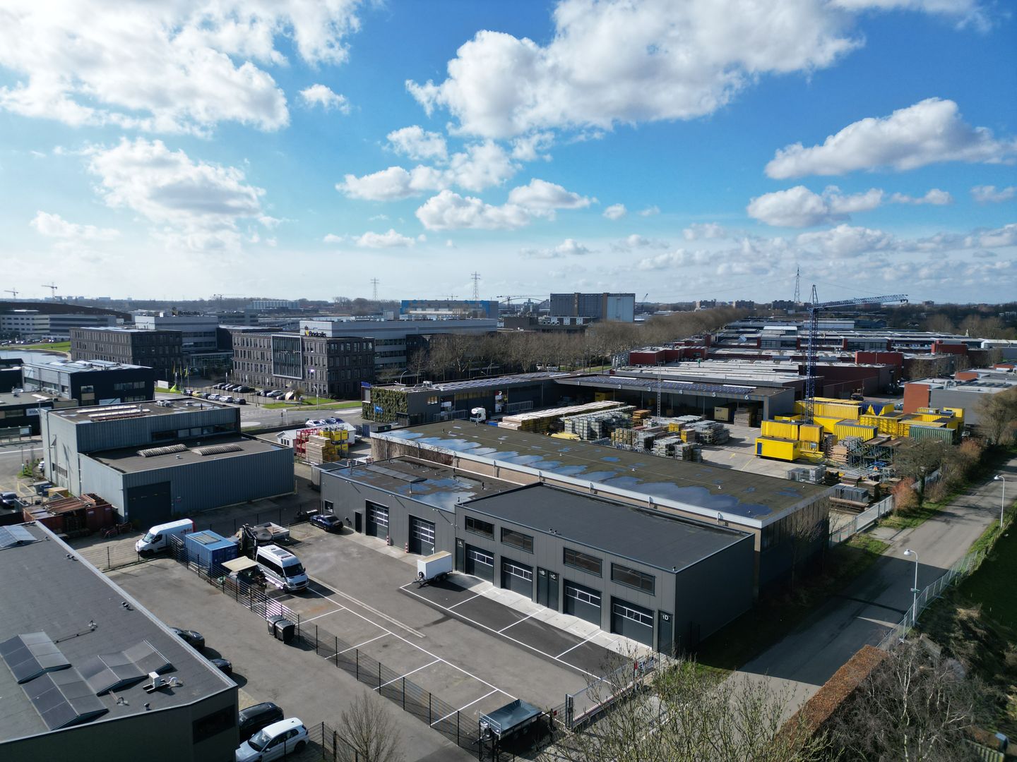 View photo 3 of Matena 1