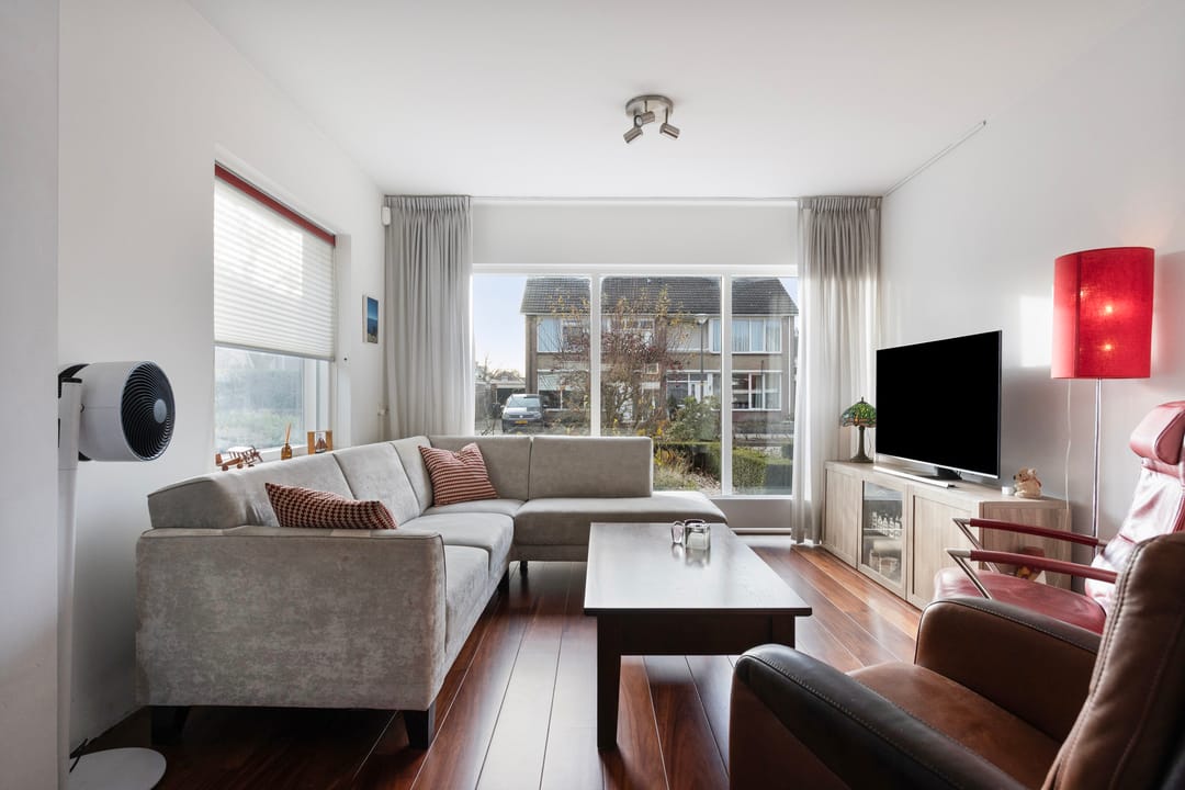 Foto 2 van Ridderspoor 13