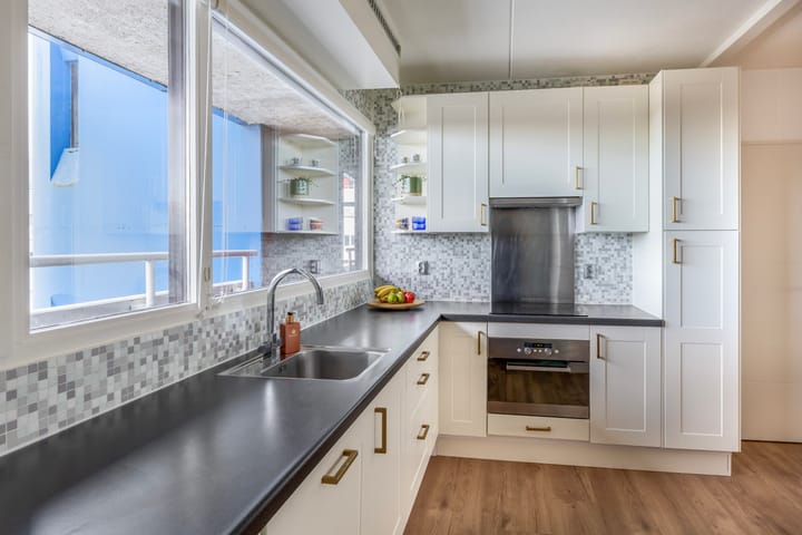 Photo 19 of Weena 983