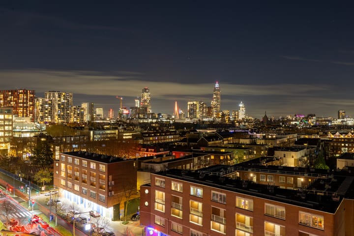 Photo 14 of Weena 983