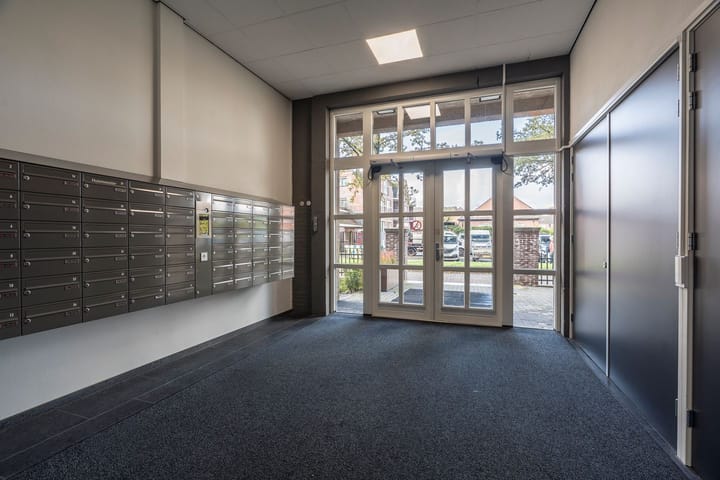 Photo 15 of Poststraat 72