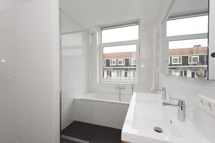 Foto 12 van Admiraal De Ruijterweg 133-2