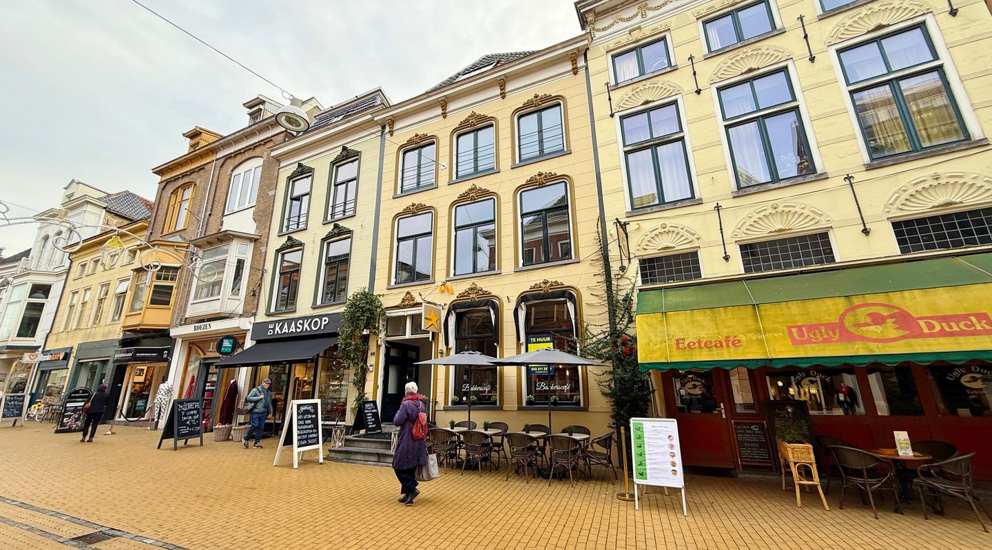 View photo 1 of Zwanestraat 26