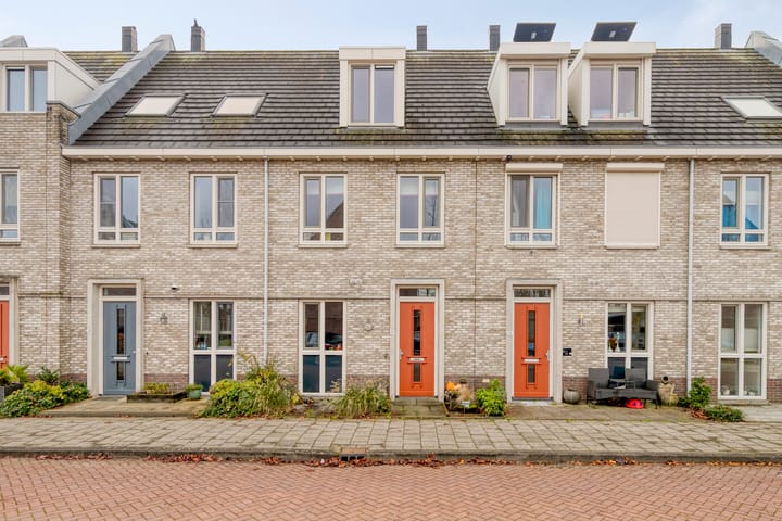 Joop den Uylstraat 29