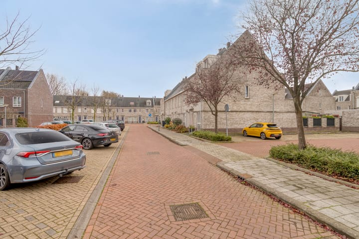 Foto 26 van Joop den Uylstraat 29